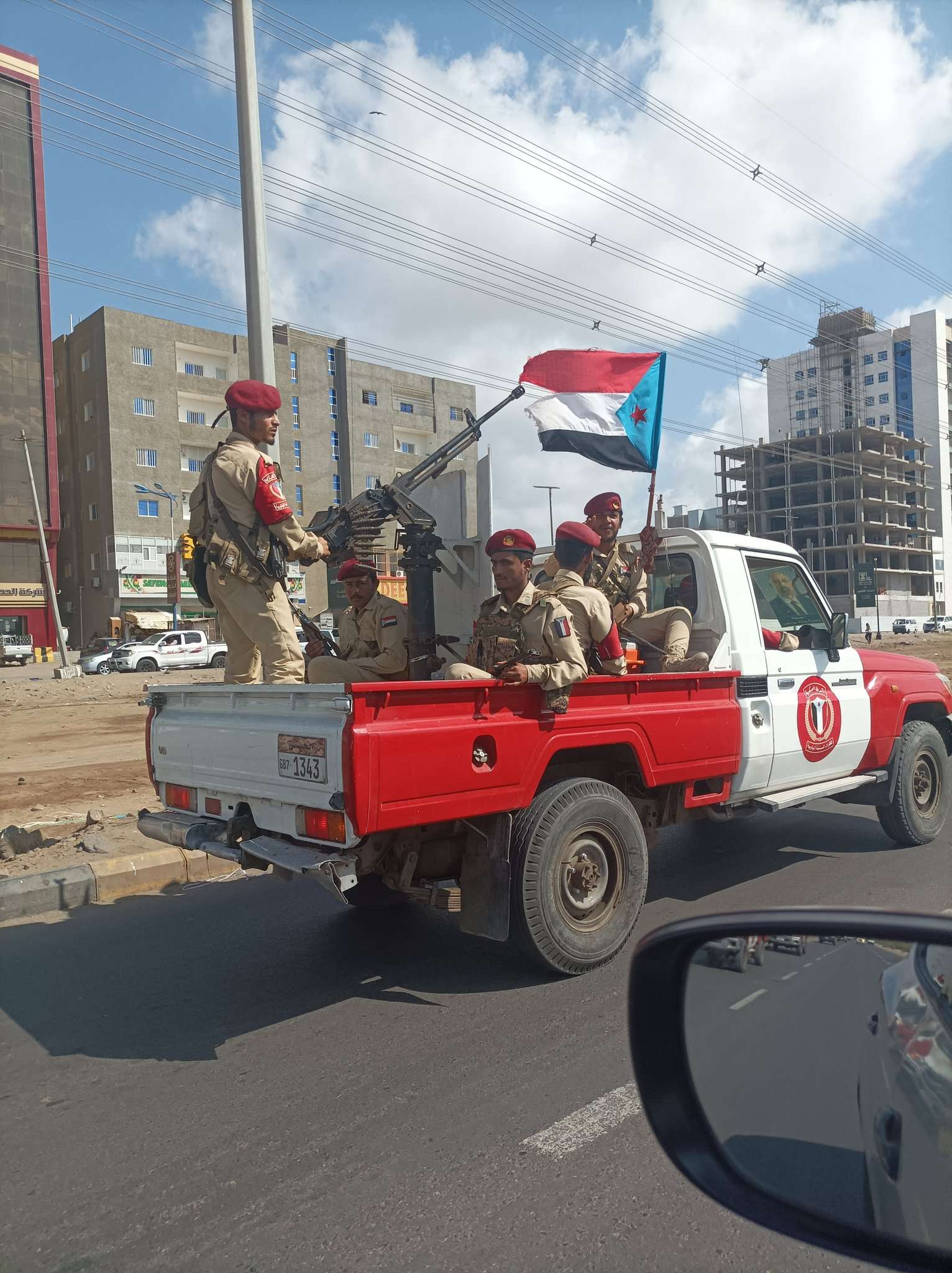 قيادي بالانتقالي: علينا رفع القبعات احتراما لهؤلاء الرجال (صورة)